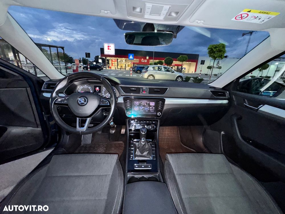 Skoda Superb 2.0 TDI Ambition - 9