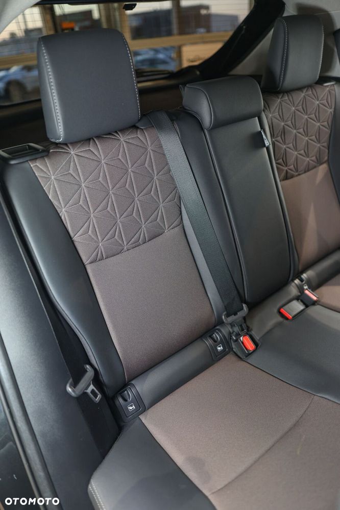 Toyota Yaris Cross - 14