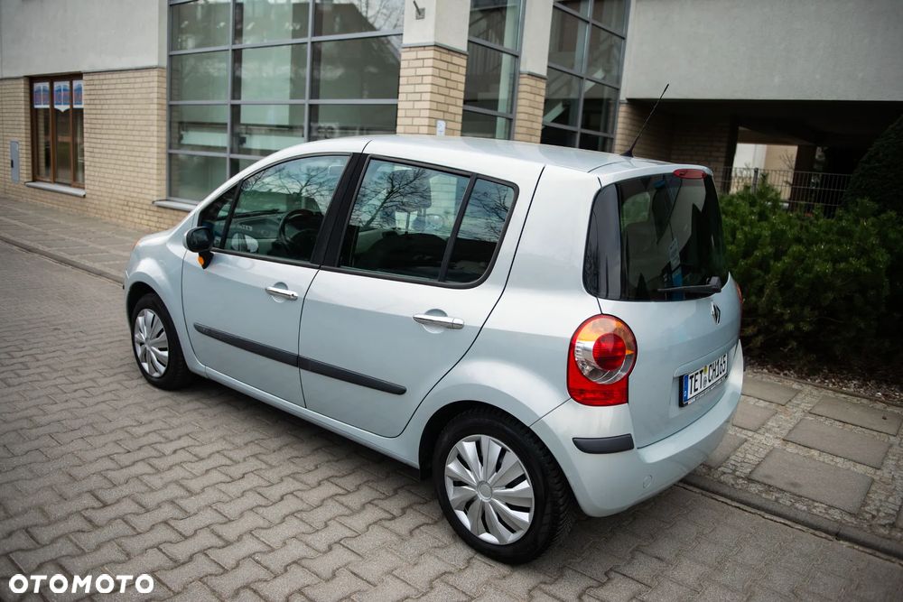 Renault Modus 1.2 16V Dynamique - 4