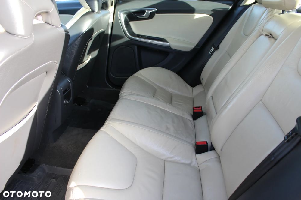 Volvo S60 ver-summum - 10