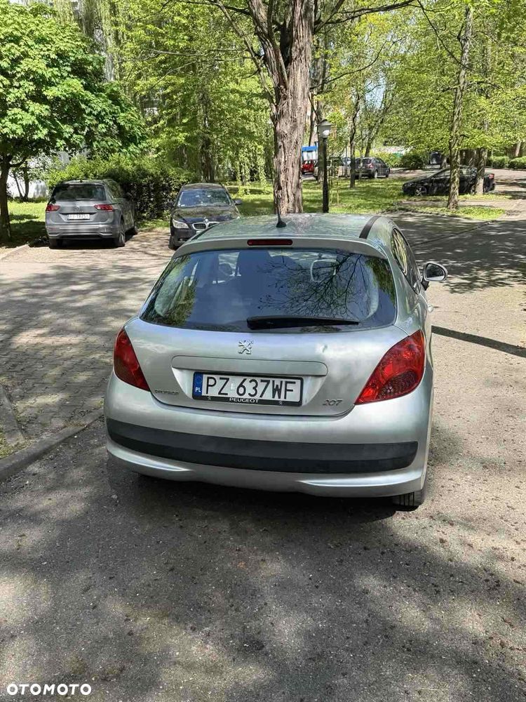 Peugeot 207 1.4 HDi Trendy - 3