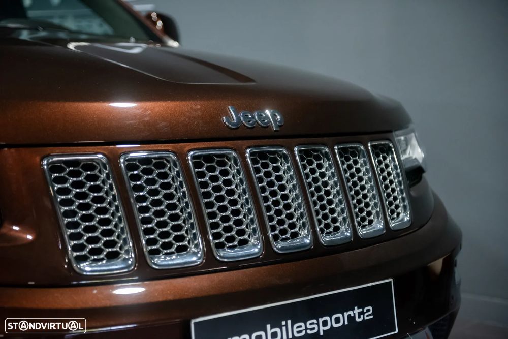 Jeep Grand Cherokee 5.7 V8 HEMI 4WD Auto Summit - 6
