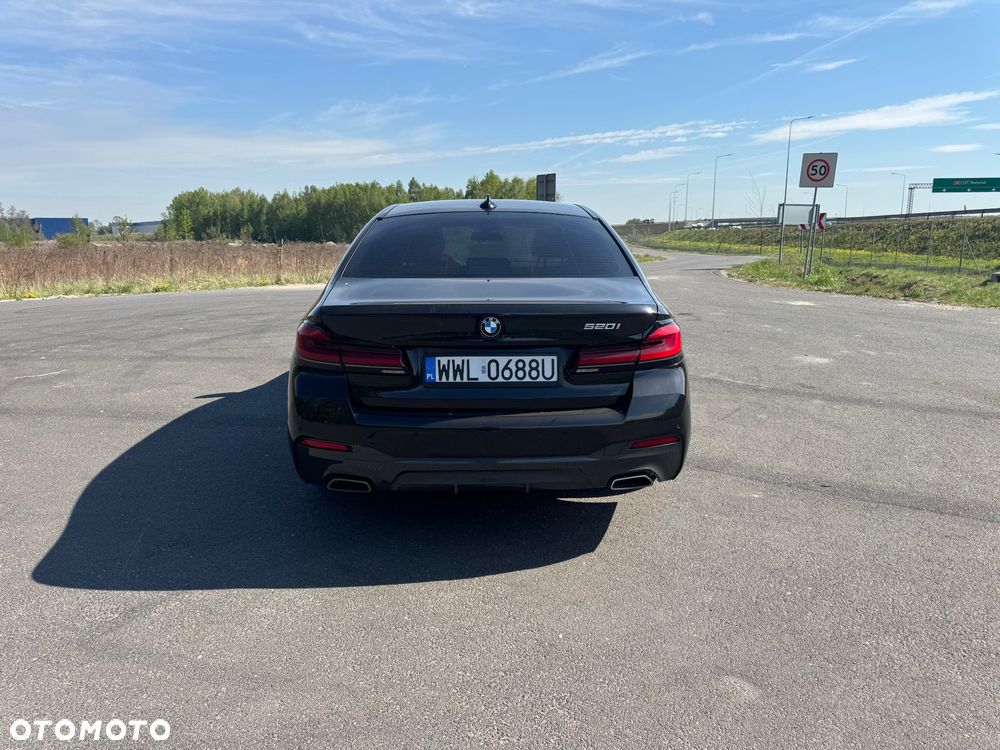 BMW Seria 5 520i - 5