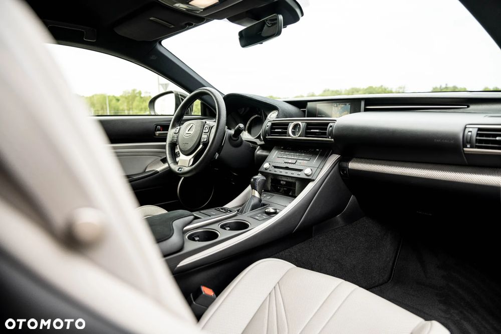 Lexus RC F Prestige - 29