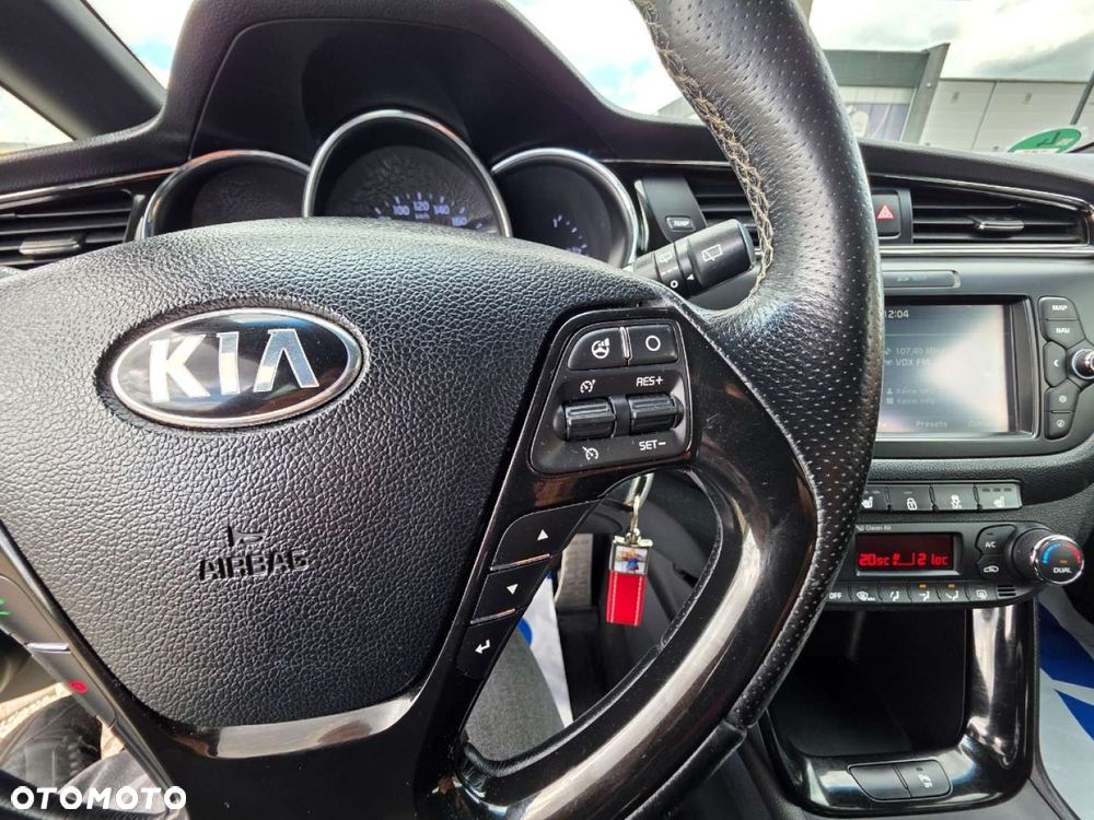 Kia Ceed - 14