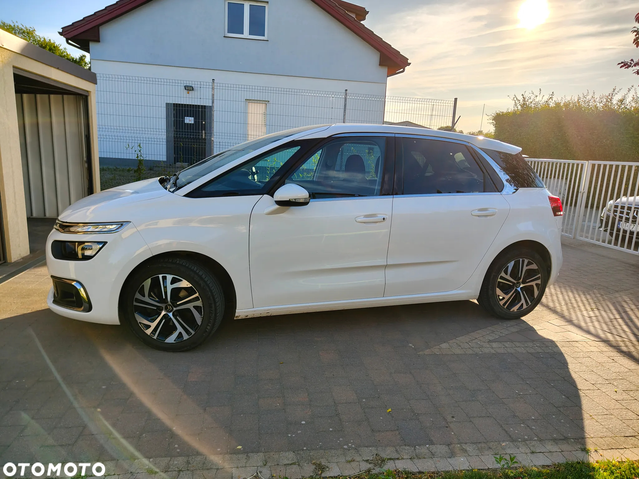 Citroën C4 SpaceTourer - 21