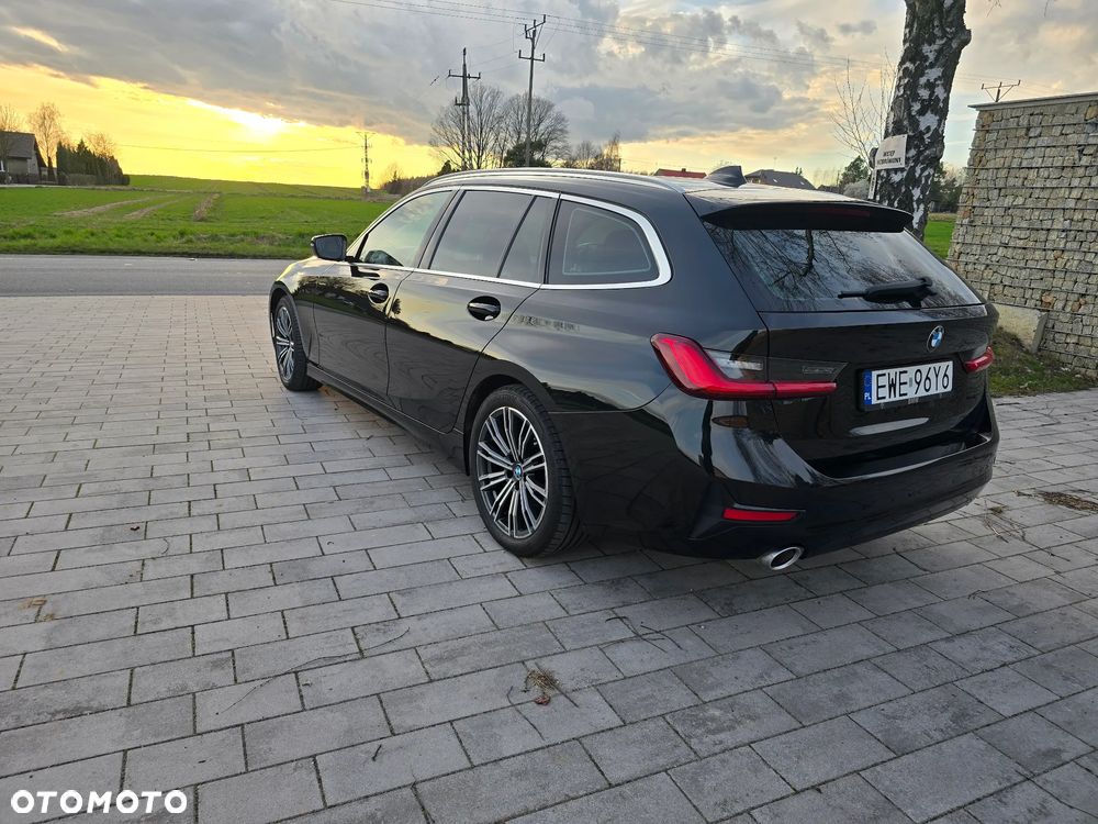 BMW Seria 3 320d Sport Line Shadow sport - 6