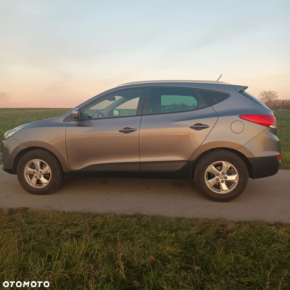 Hyundai ix35 1.6 2WD UEFA EURO 2012 Edition - 9