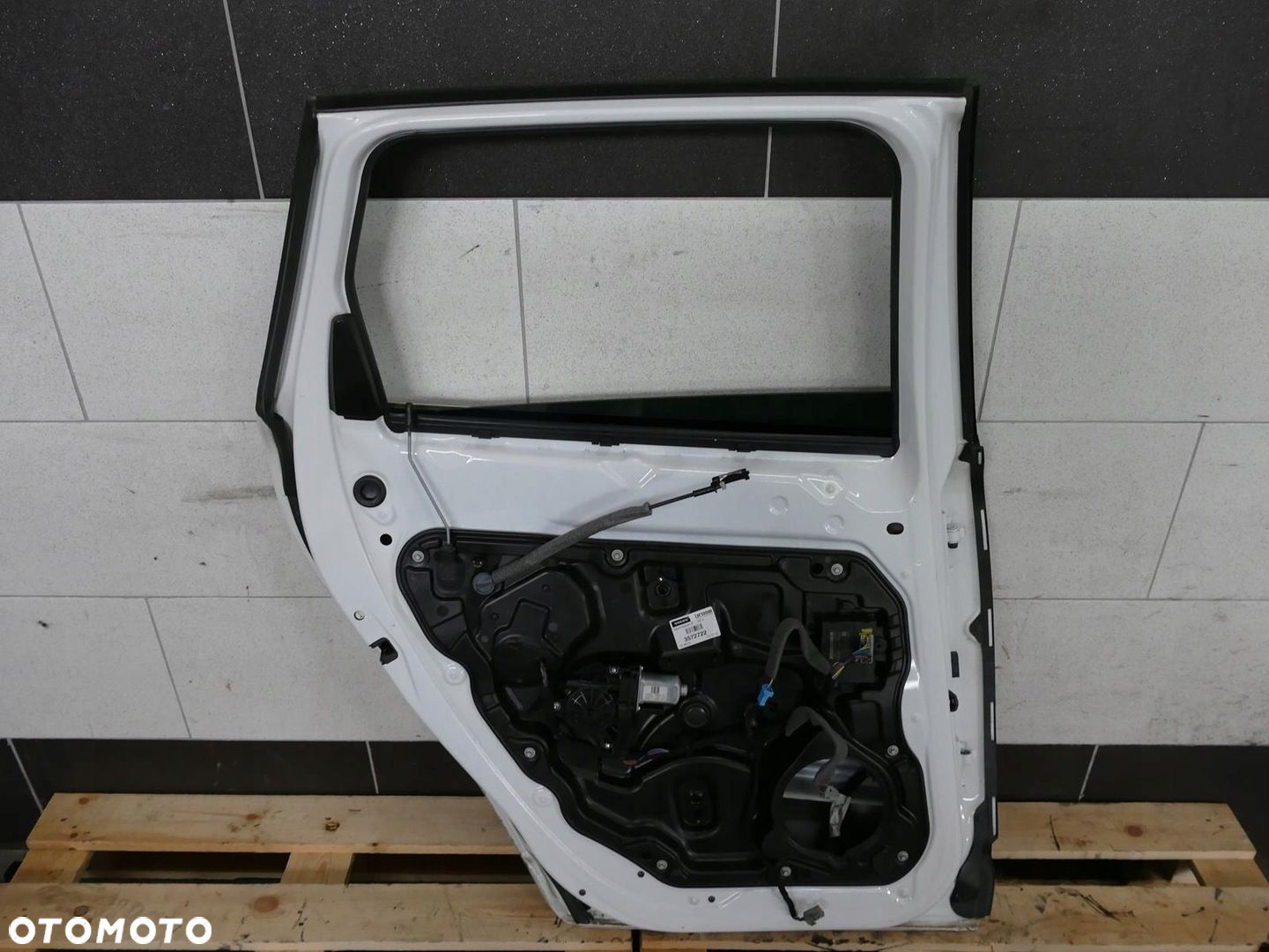 VOLVO XC60 I LIFT R-DESIGN DRZWI LEWY TYŁ LEWE TYLNE 614-46 - 12