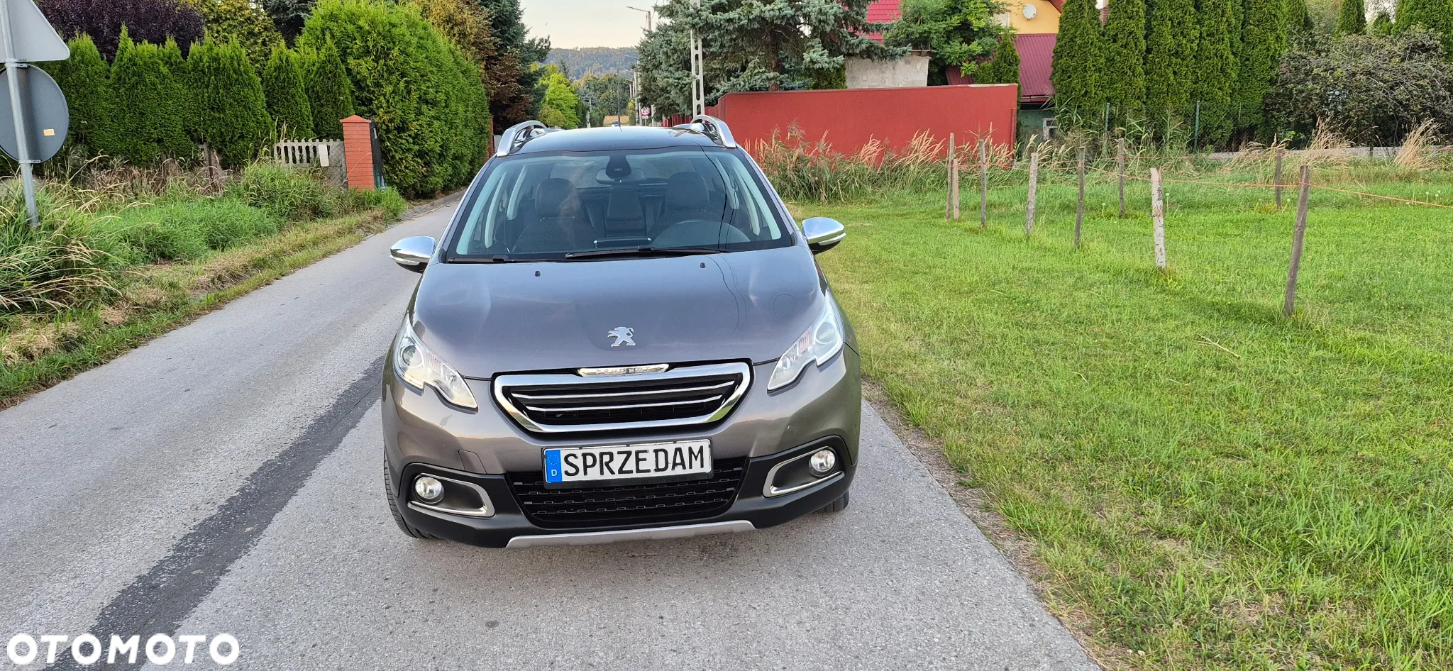 Peugeot 2008 1.6 e-HDi Allure S&S - 37