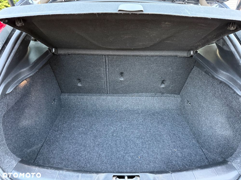 Volvo V40 T3 - 5