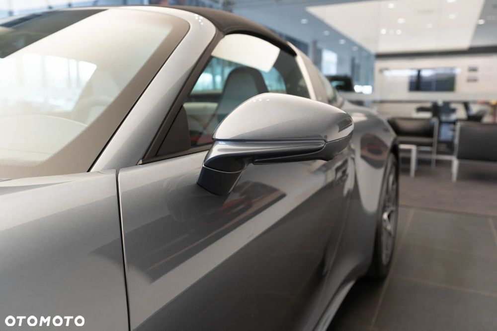 Porsche 911 Targa 4 GTS - 30