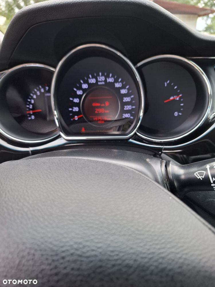 Kia Ceed - 7