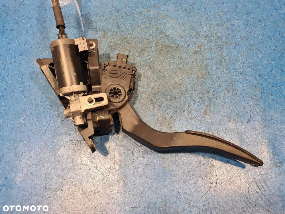 CHRYSLER 300C 3.0 CRD PEDAŁ GAZU - 8