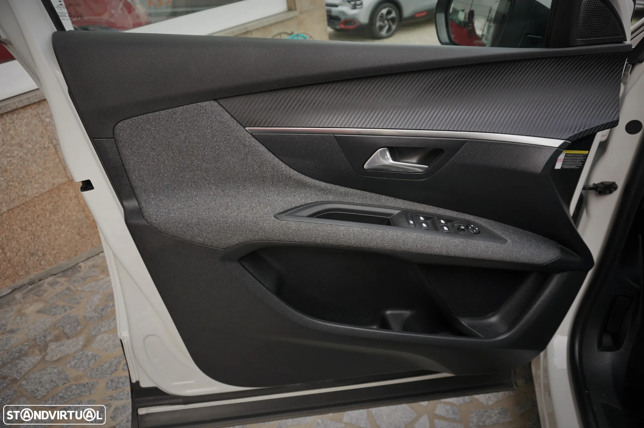 Peugeot 3008 BlueHDi 120 Stop & Start EAT6 Active - 9