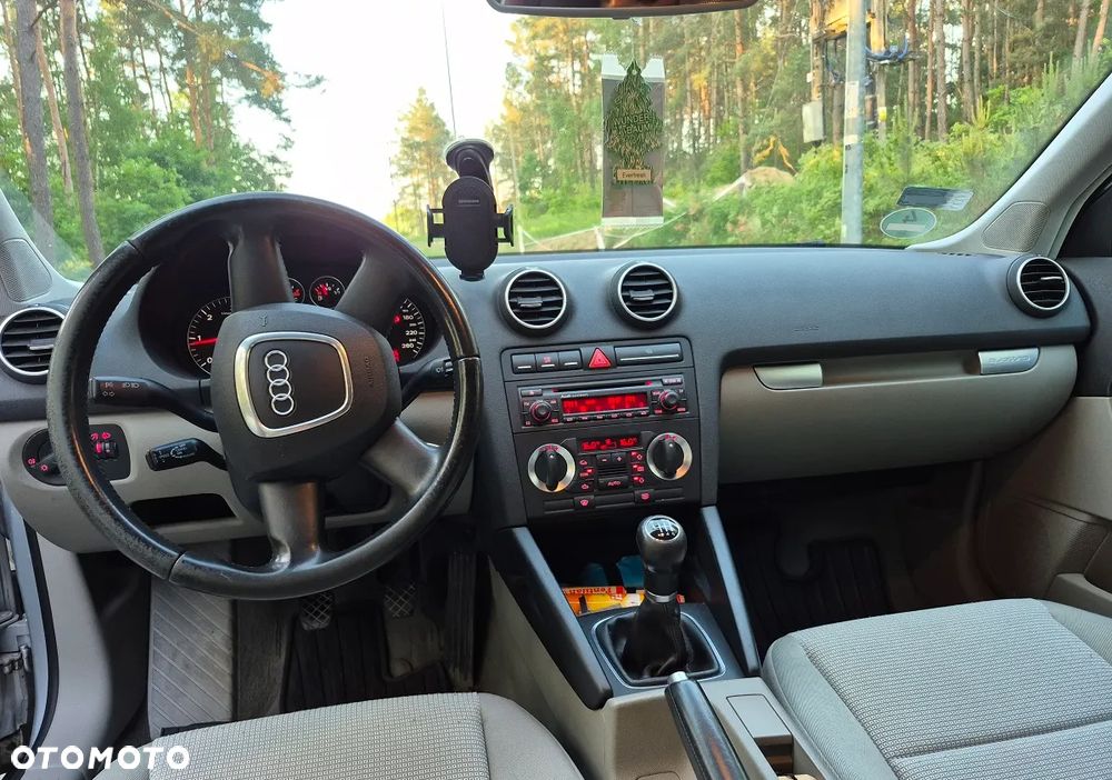 Audi A3 Sportback 2.0 TDI DPF quattro Attraction - 7