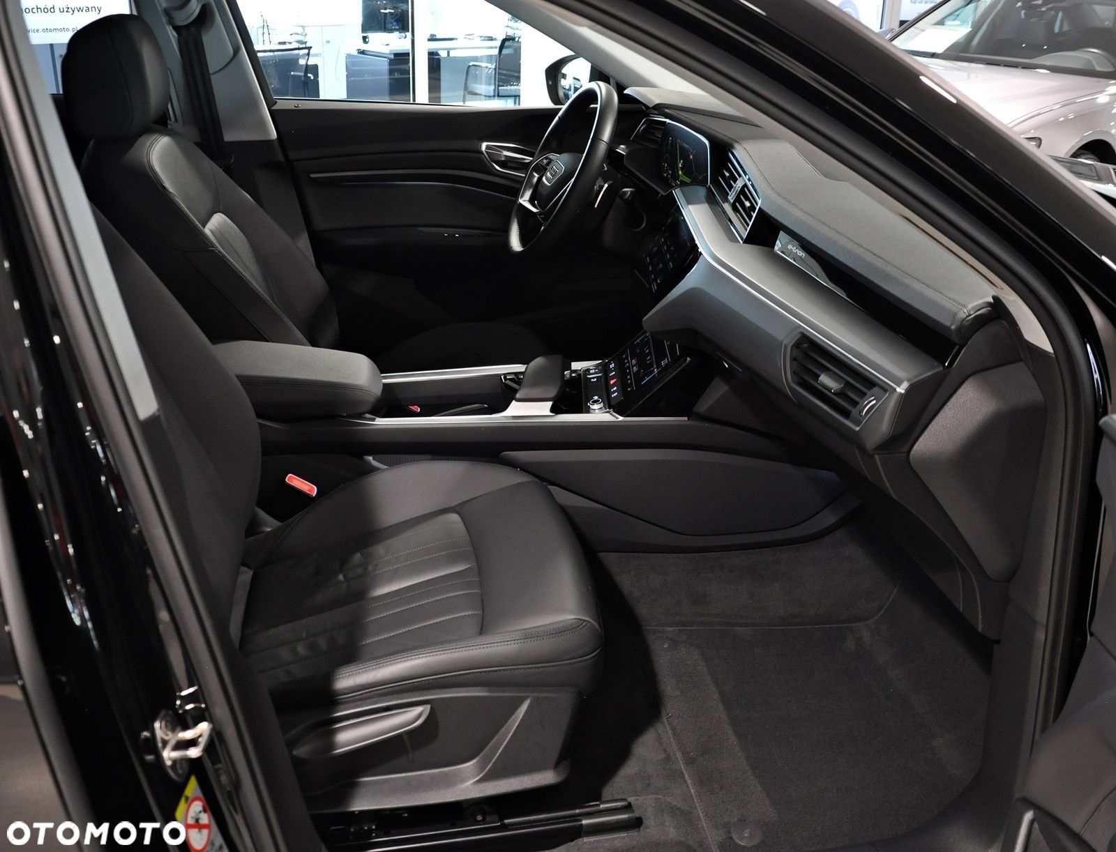 Audi e-tron - 15