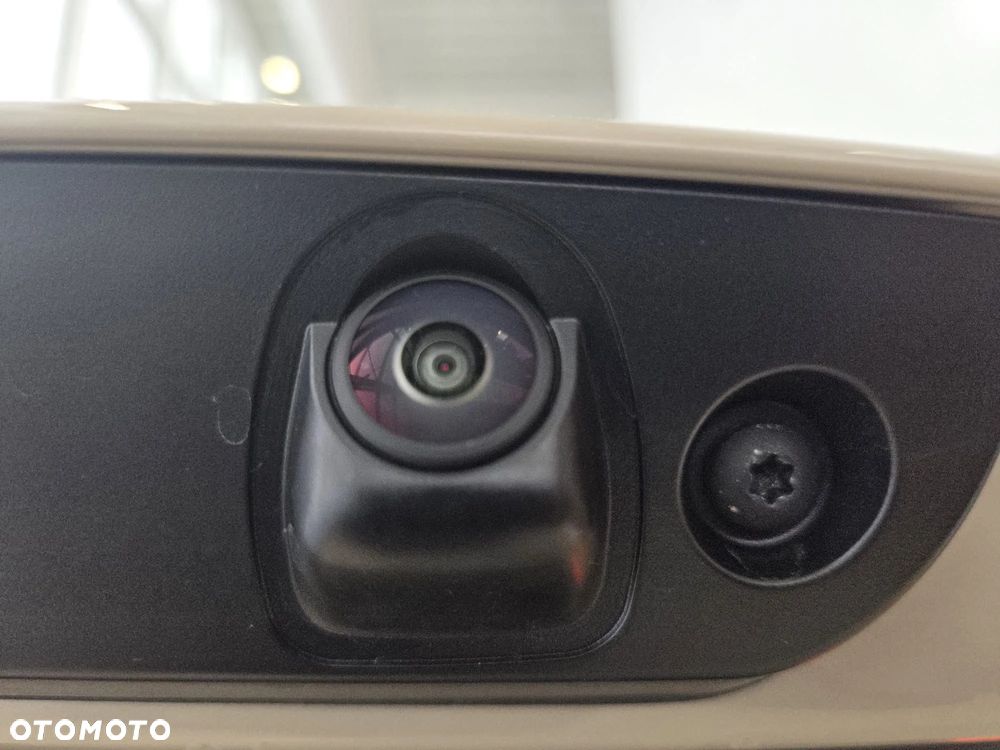 Volvo XC 40 B4 Plus Black Edition - 38