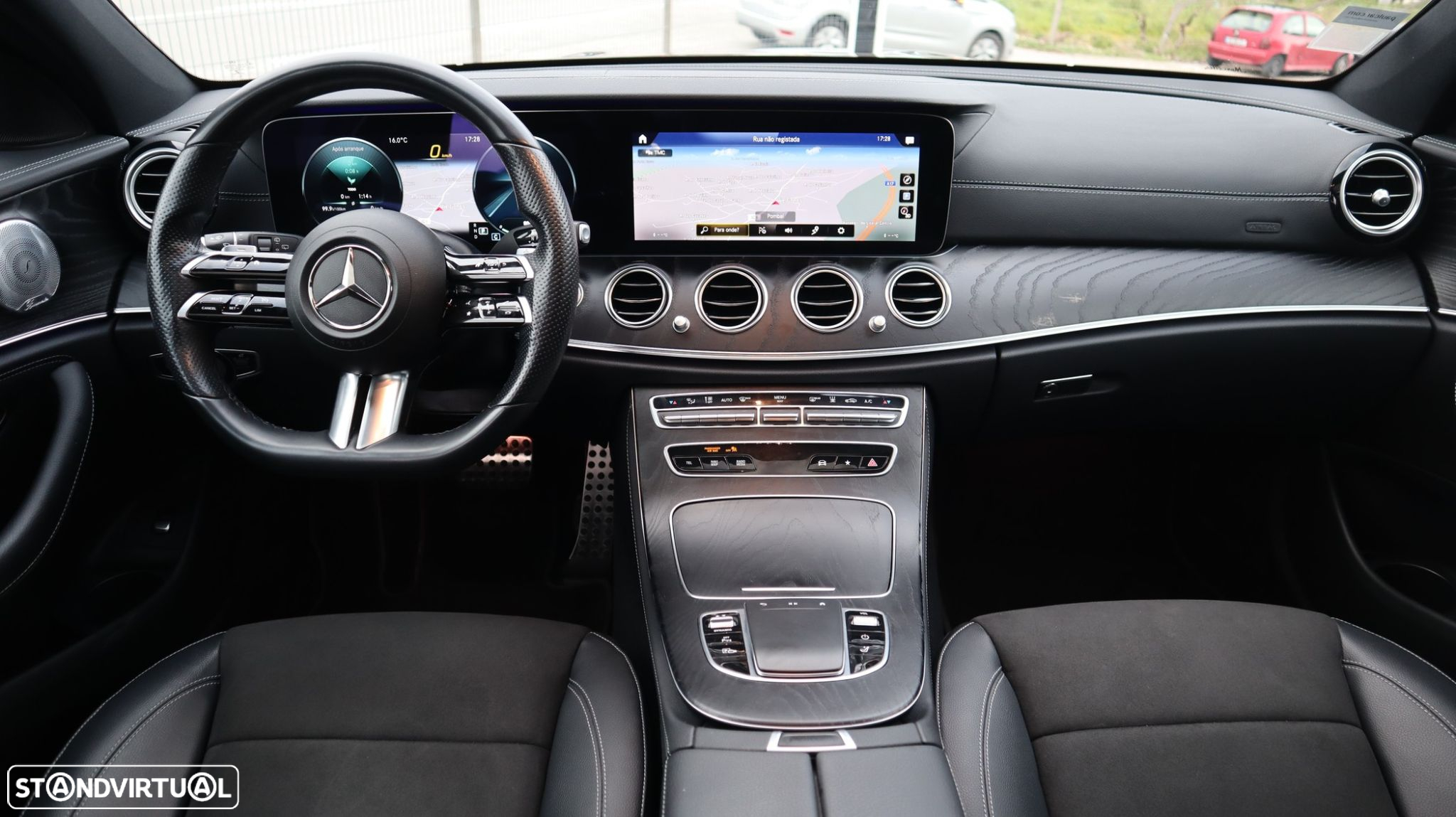 Mercedes-Benz E 300 de AMG Line - 17