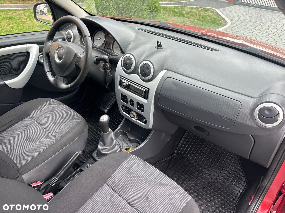 Dacia Sandero 1.6 MPI Laureate - 33