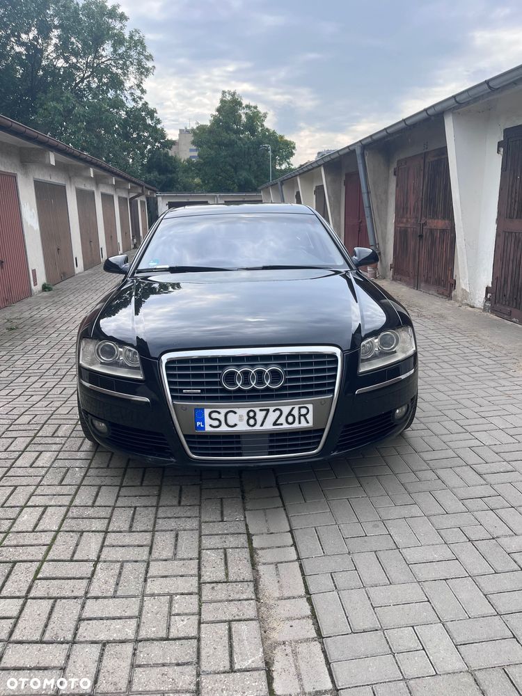 Audi A8 - 6
