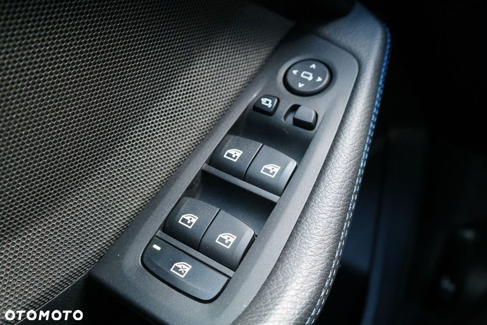 BMW Seria 2 - 23