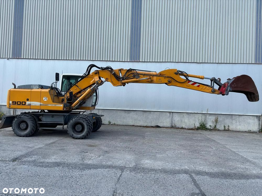 Liebherr A900C - 5