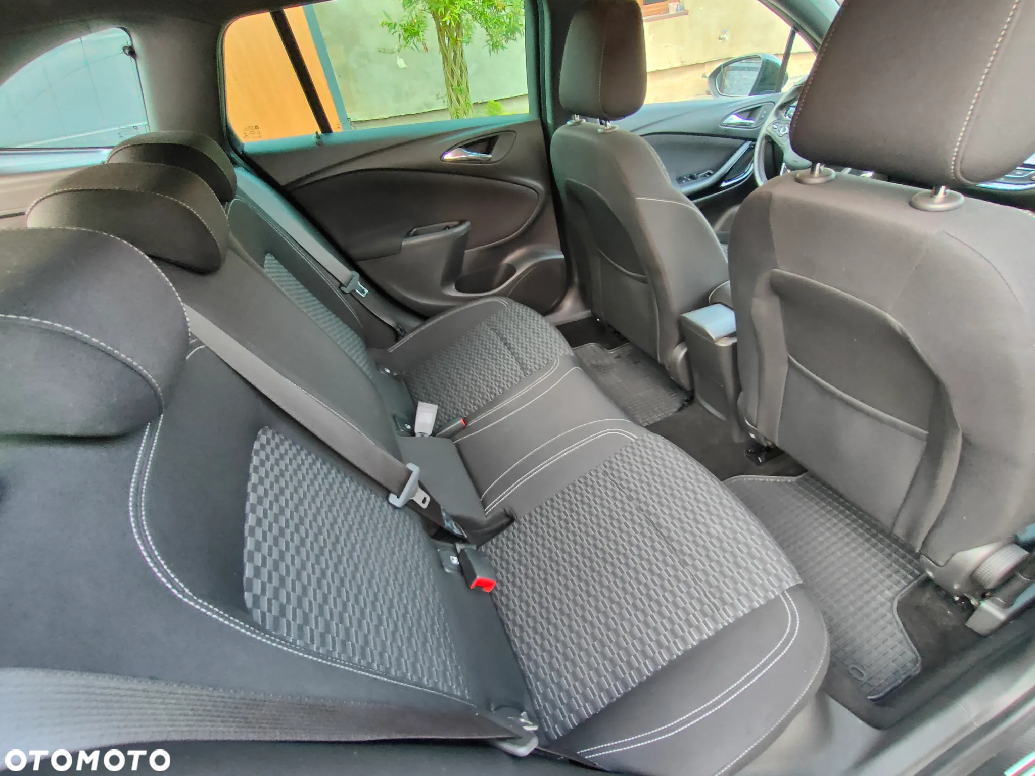 Opel Astra 1.4 Turbo Start/Stop Automatik Business - 23