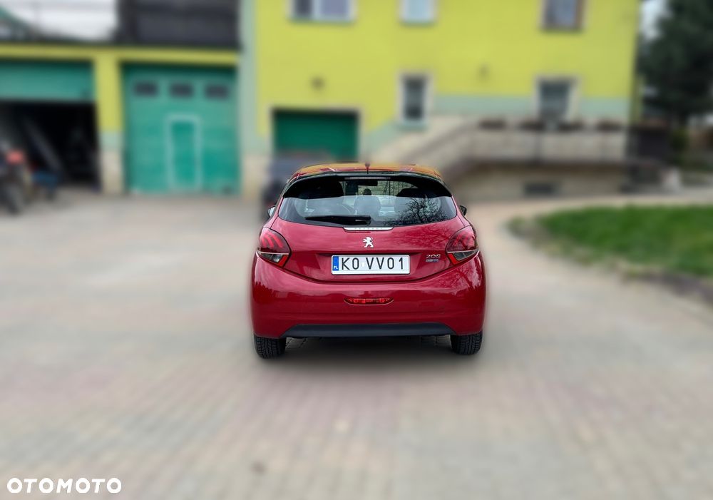 Peugeot 208 - 3