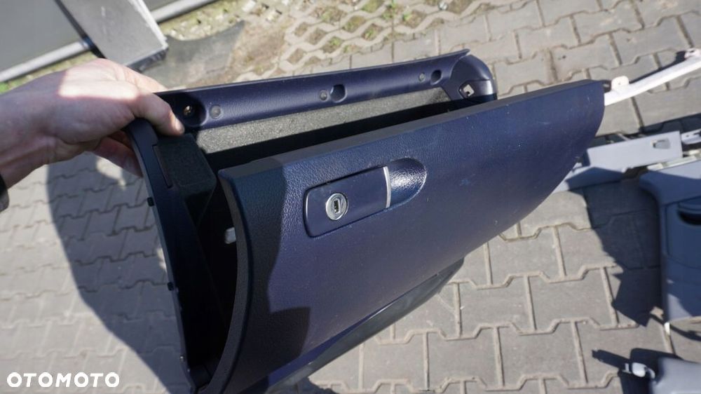 OSŁONA OSLONA PRZECIWSLONECZNA PRAWA AUDI A4 B6 - 9