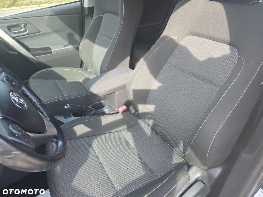 Toyota Auris 1.8 HSD Luna - 20