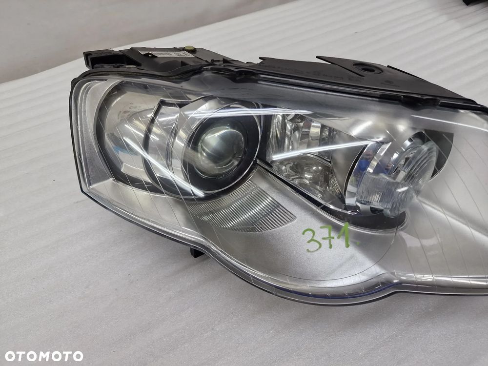 VW PASSAT B6 LIFT 08- PRAWY BI-XENON BIXENON PRAWA LAMPA PRZEDNIA PRZÓD , NR 3C0941752K / 3C0941752 K , NR AUKCJI LL371 - 3