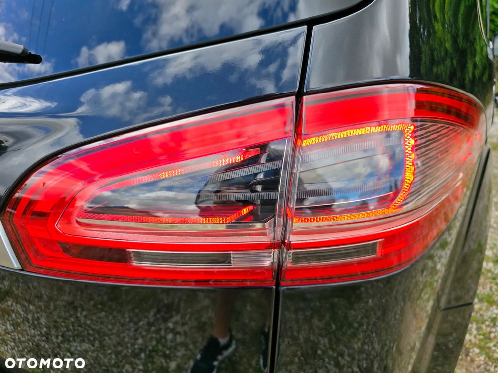 Ford S-Max 2.0 TDCi DPF Titanium - 13