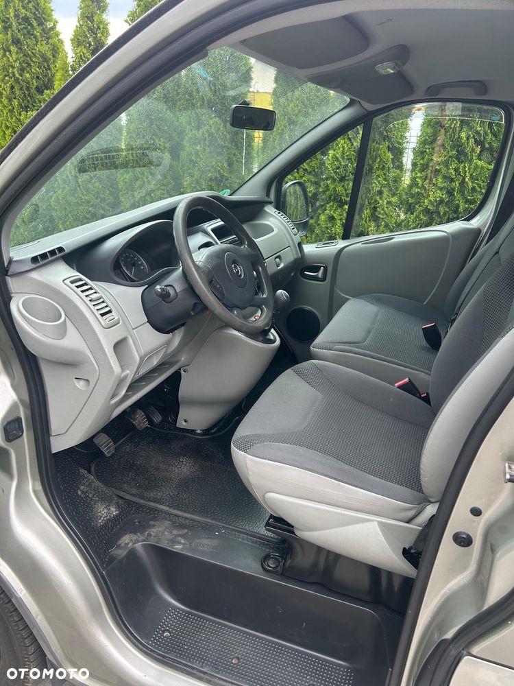Opel Vivaro - 9