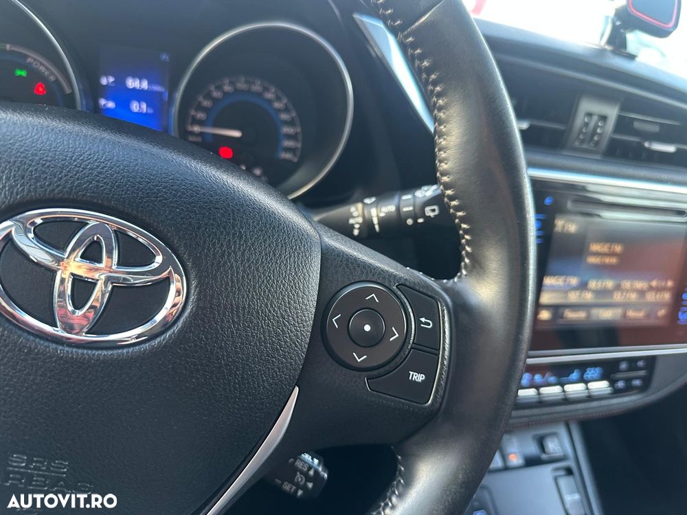 Toyota Auris - 10