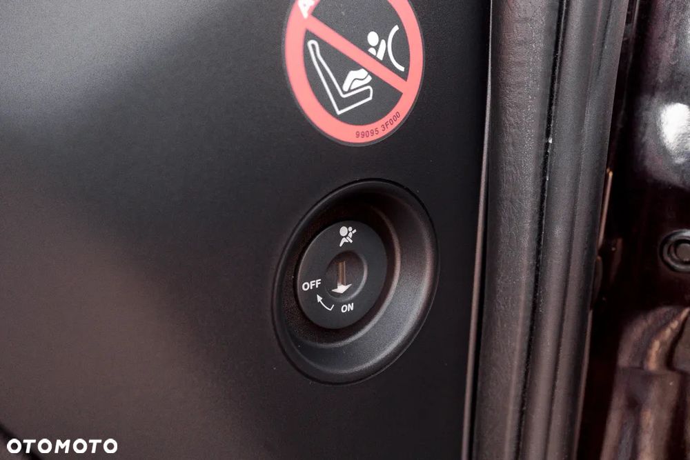 Nissan Qashqai 2.0 4x4 Tekna - 29