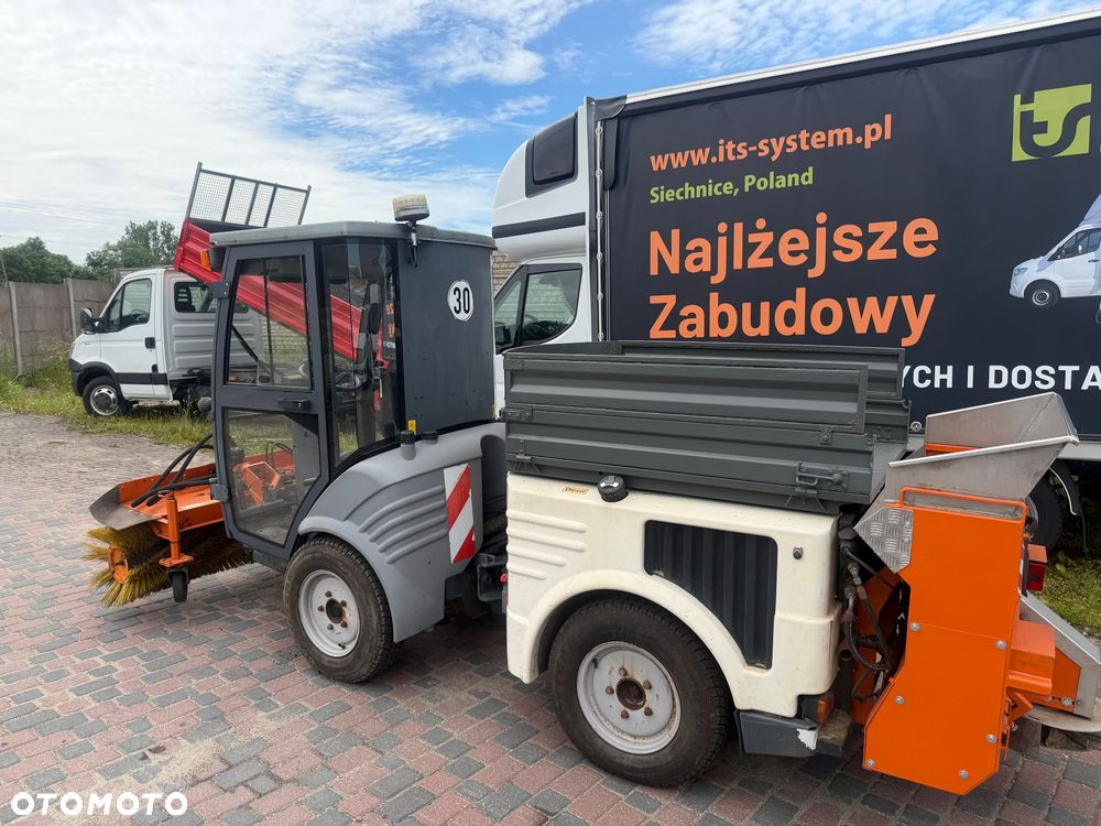 Hako citytrac 4200 zamiatarka solarko piaskarka 4x4 - 11