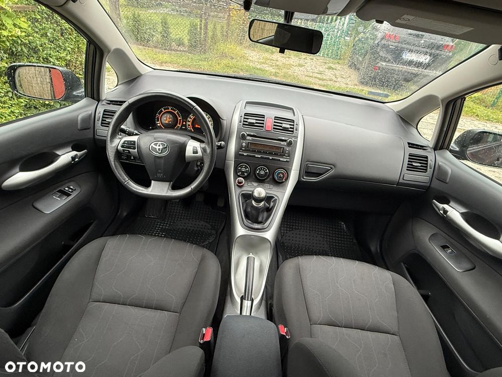 Toyota Auris 1.4 D-4D Active - 7