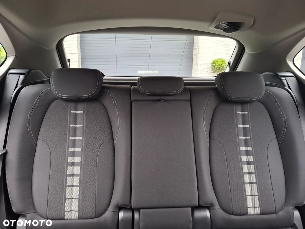 BMW Seria 2 218i Sport Line - 24