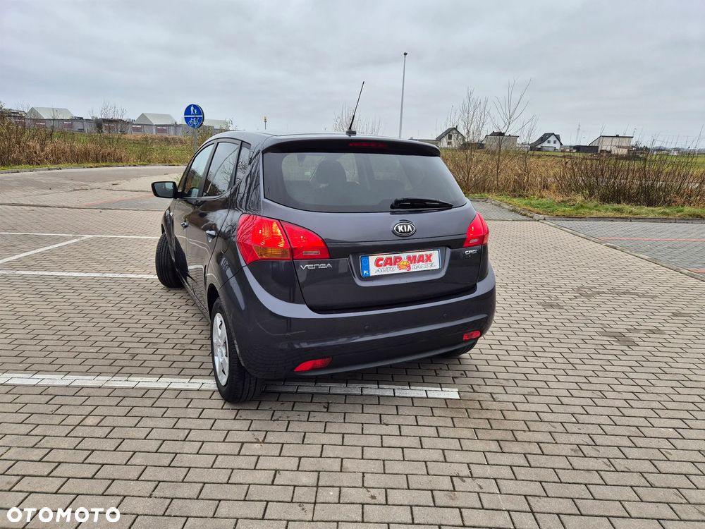 Kia Venga 1.4 CRDi 90 Edition 7 - 14