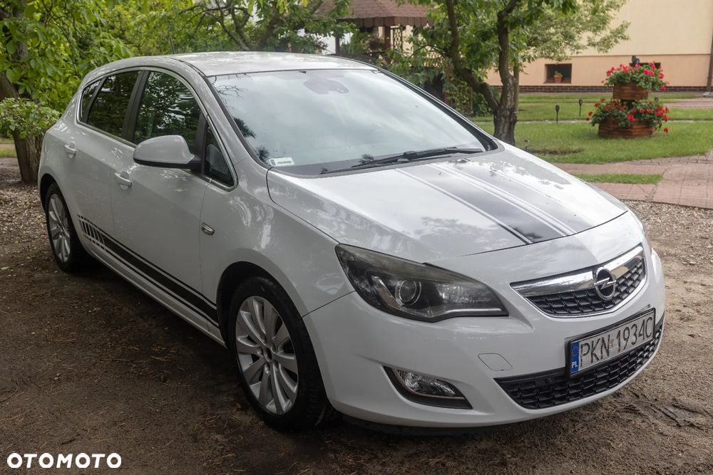 Opel Astra 2.0 CDTI Cosmo - 5