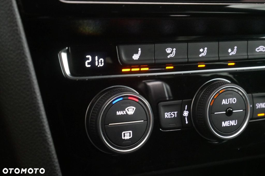 Volkswagen Arteon 2.0 TSI R-Line DSG - 29
