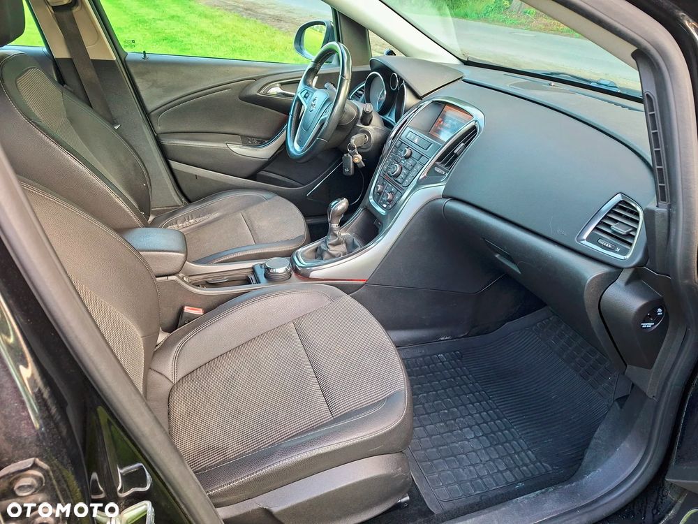 Opel Astra 1.6 Cosmo - 28