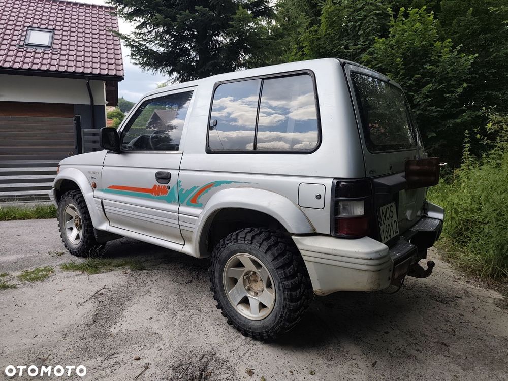 Mitsubishi Pajero - 5