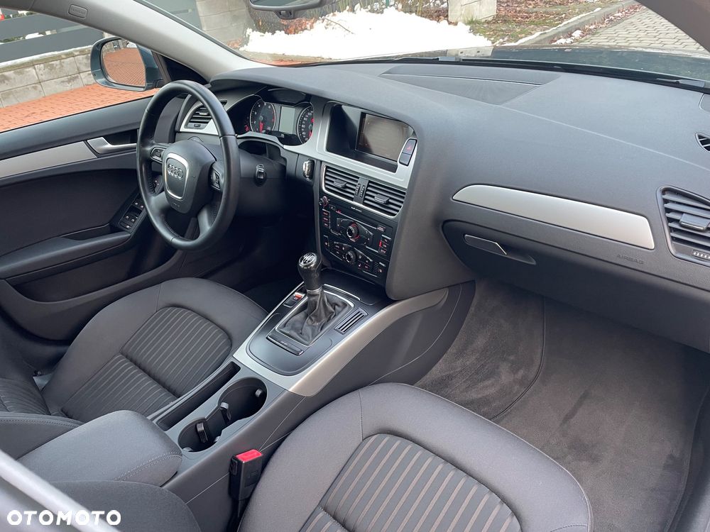 Audi A4 Limousine - 20