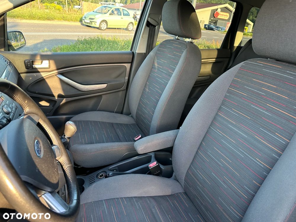 Ford C-MAX - 14