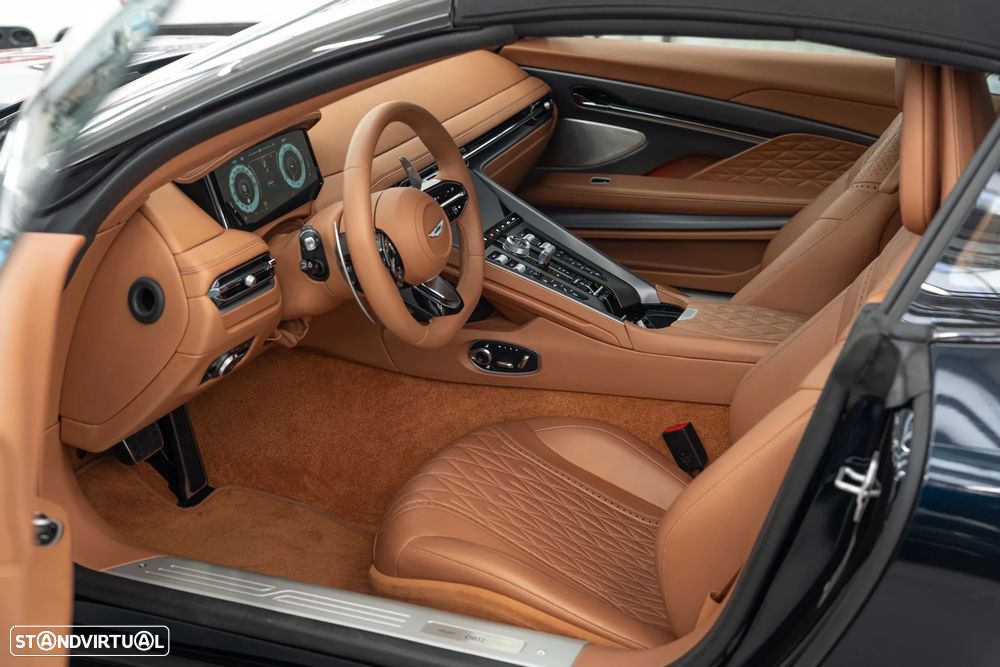 Aston Martin DB12 Volante V8 Auto - 10