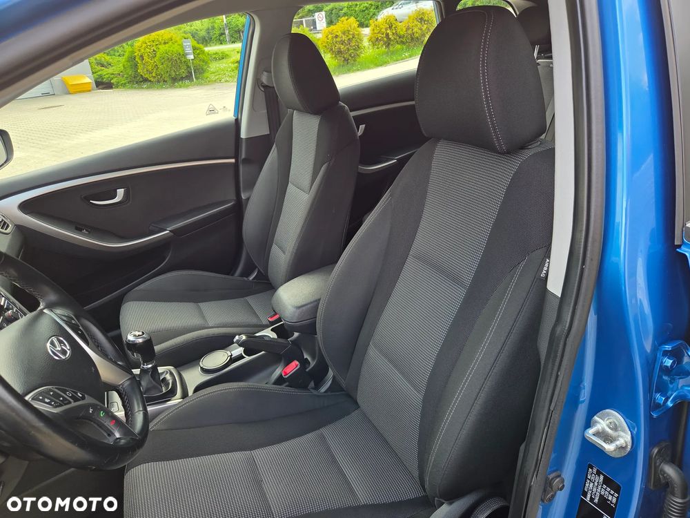 Hyundai i30 1.6 Style - 11
