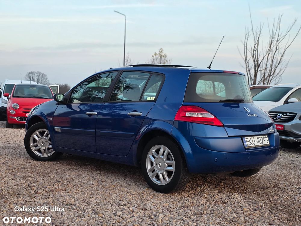 Renault Megane 2.0 Luxe Dynamique - 11