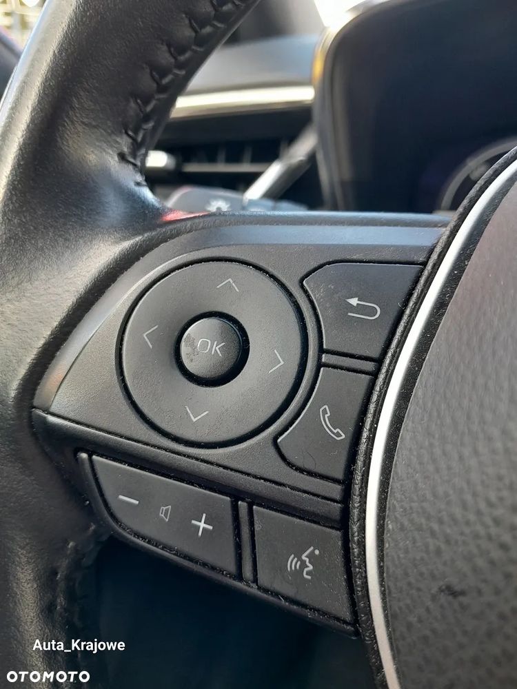 Toyota Corolla 1.8 Hybrid GPF Executive - 27